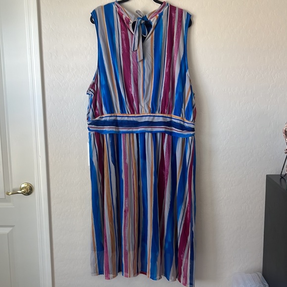 LEOTA Watercolor Stripe Aria Midi Dress Sheer with back tie detail. Size 4XL - Picture 2 of 14